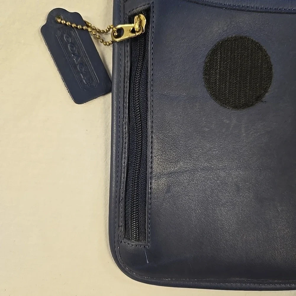 Vintage Coach USA Olympics 100th Anniversary Navy Blue Leather Crossbody Pouch - Picture 7 of 11
